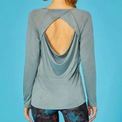 Budget ❤️ Marika Sage Cutout-Accent Flow Scoop Neck Top - 👩 Women ✔️