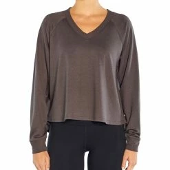 Best deal 🎉 Marika Magnet Desi V-Neck Pullover - Plus 💯