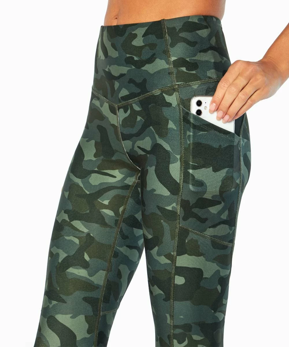 New ๐ Marika Thyme Cloudy Camo Edge Pocket 22'' Capri Leggings - ๐ฉ Women ๐คฉ - Image 3