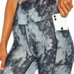 Outlet ✔️ Marika 25'' India Ink Tie-Dye Wave Pocket Flat-Waist Ankle Leggings - Plus 🎉